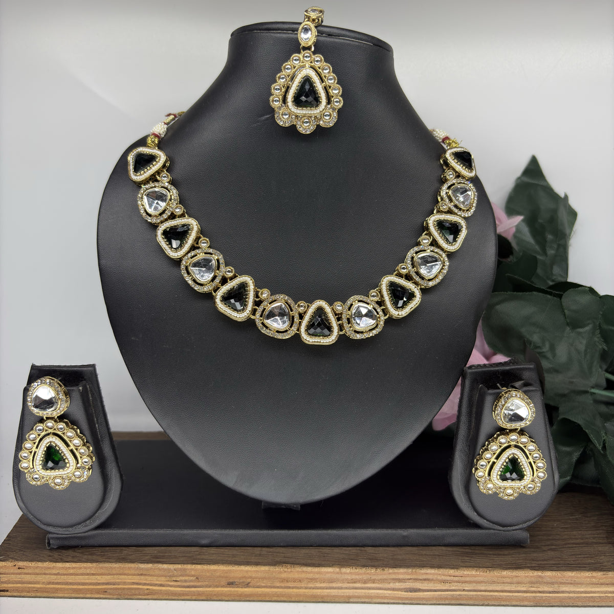 Krisha Kundan Necklace