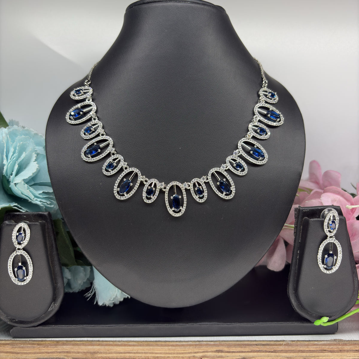 shanu-ad-necklace-blue