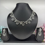 shanu-ad-necklace-white